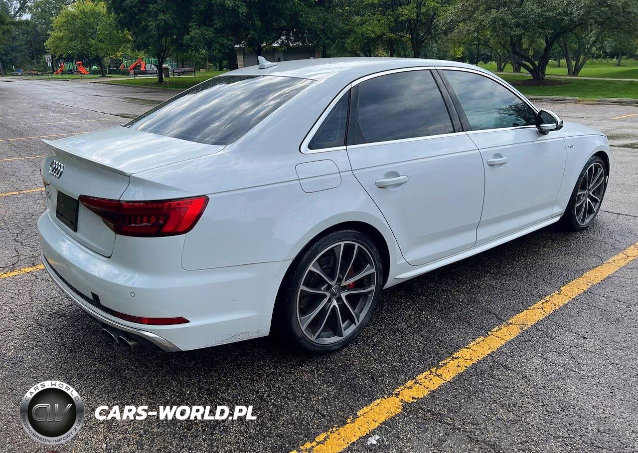 2018 Audi S4 Prestige VIN:WAUC4AF42JA002570 - 4
