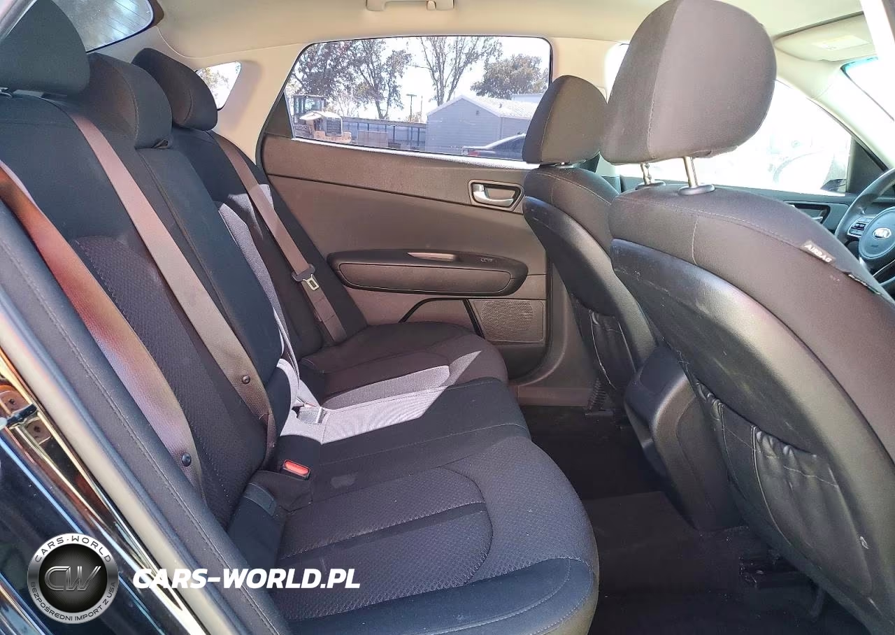 2018 Kia Optima Lx VIN:5XXGT4L30JG260384 - 10