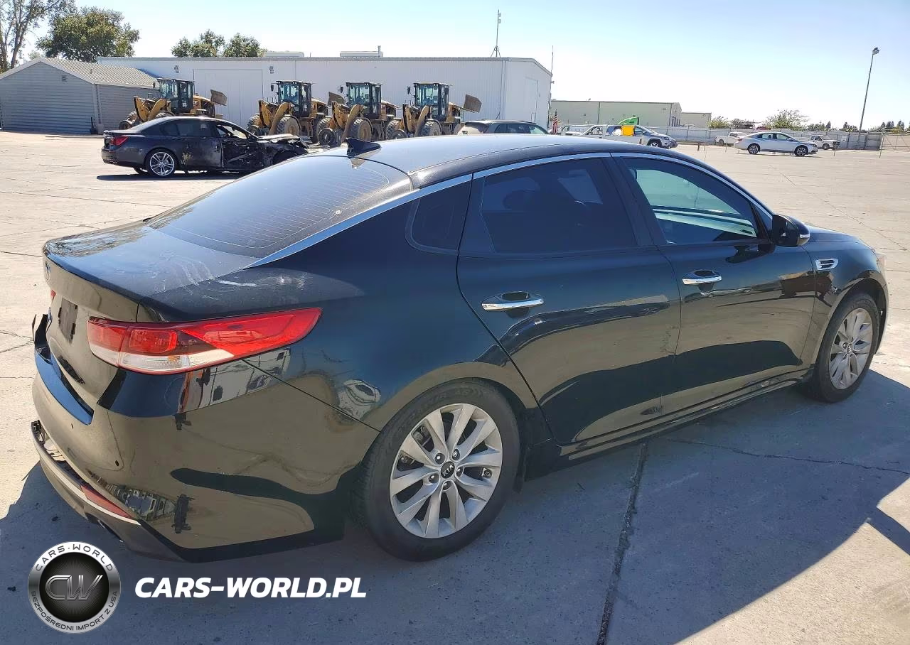 2018 Kia Optima Lx VIN:5XXGT4L30JG260384 - 3