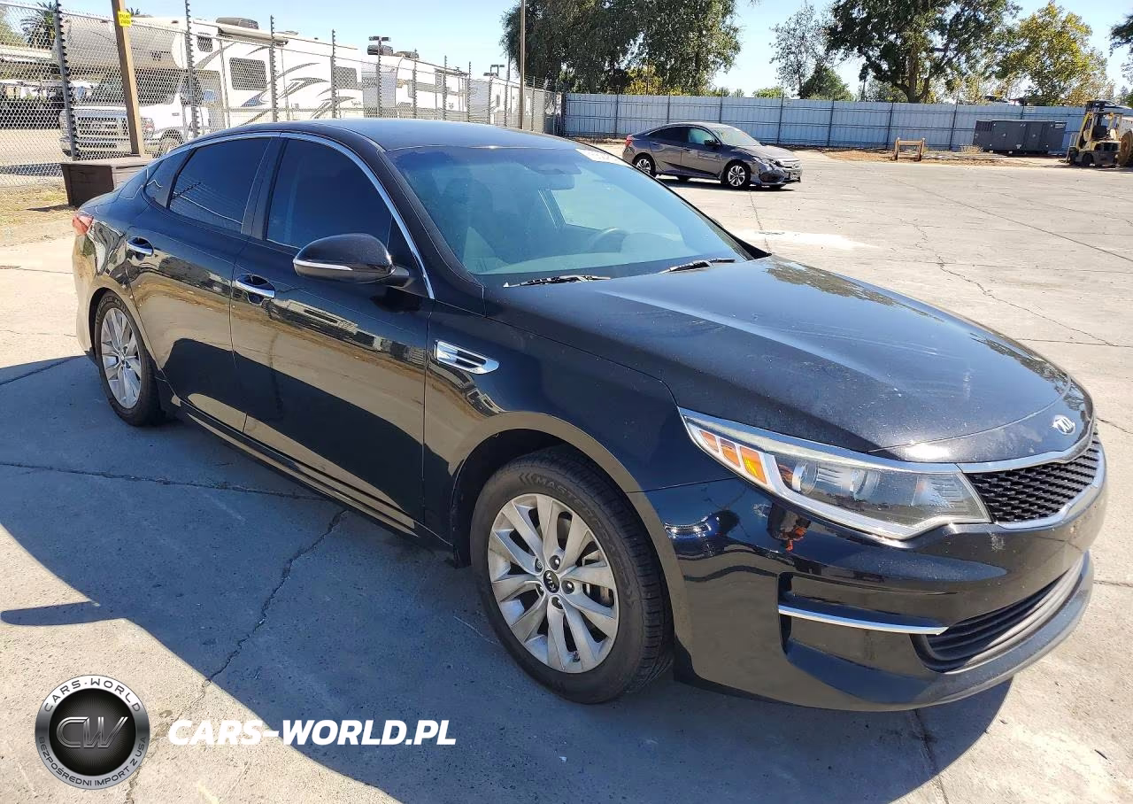 2018 Kia Optima Lx VIN:5XXGT4L30JG260384 - 4