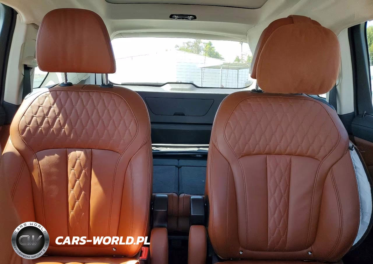 2023 BMW X7 xDrive40I VIN:5UX23EM05P9R60149 - 10