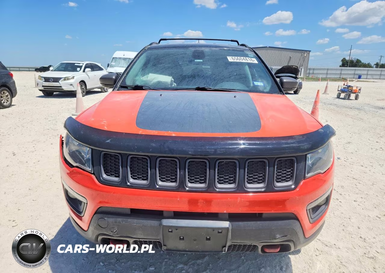 2019 Jeep Compass Trailhawk VIN:3C4NJDDB0KT760425 - 5
