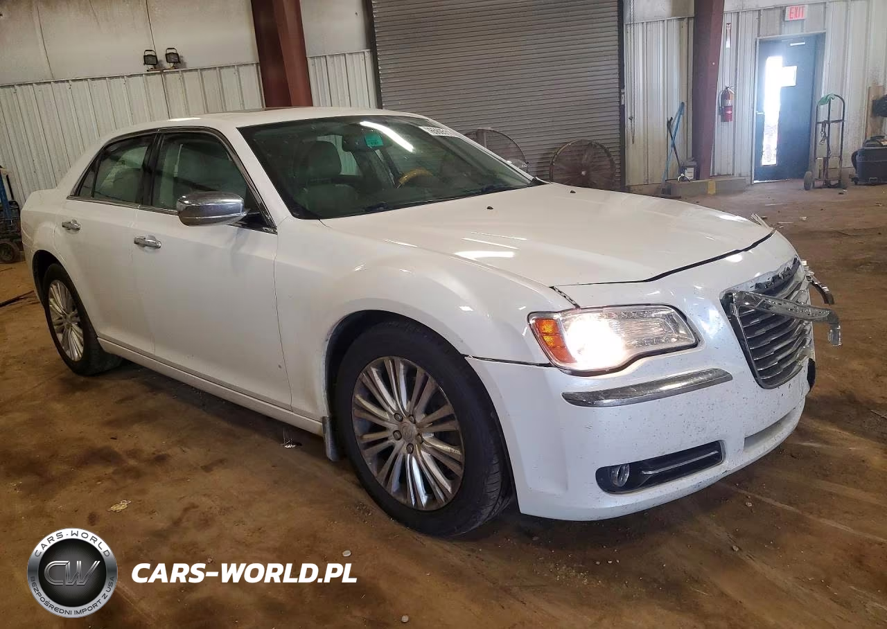 2012 Chrysler 300 Limited VIN:2C3CCAHG9CH184130 - 4
