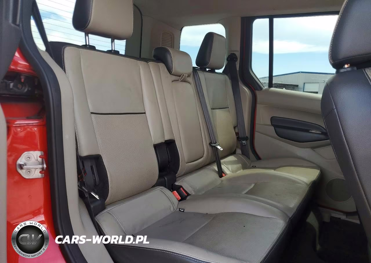 2017 Ford Transit Connect Titanium VIN:NM0AE8G77H1320474 - 11