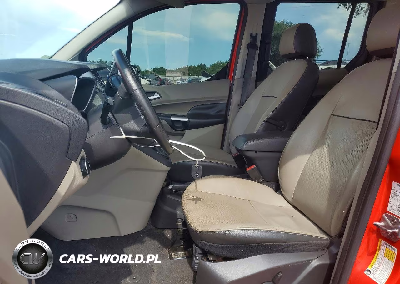 2017 Ford Transit Connect Titanium VIN:NM0AE8G77H1320474 - 7