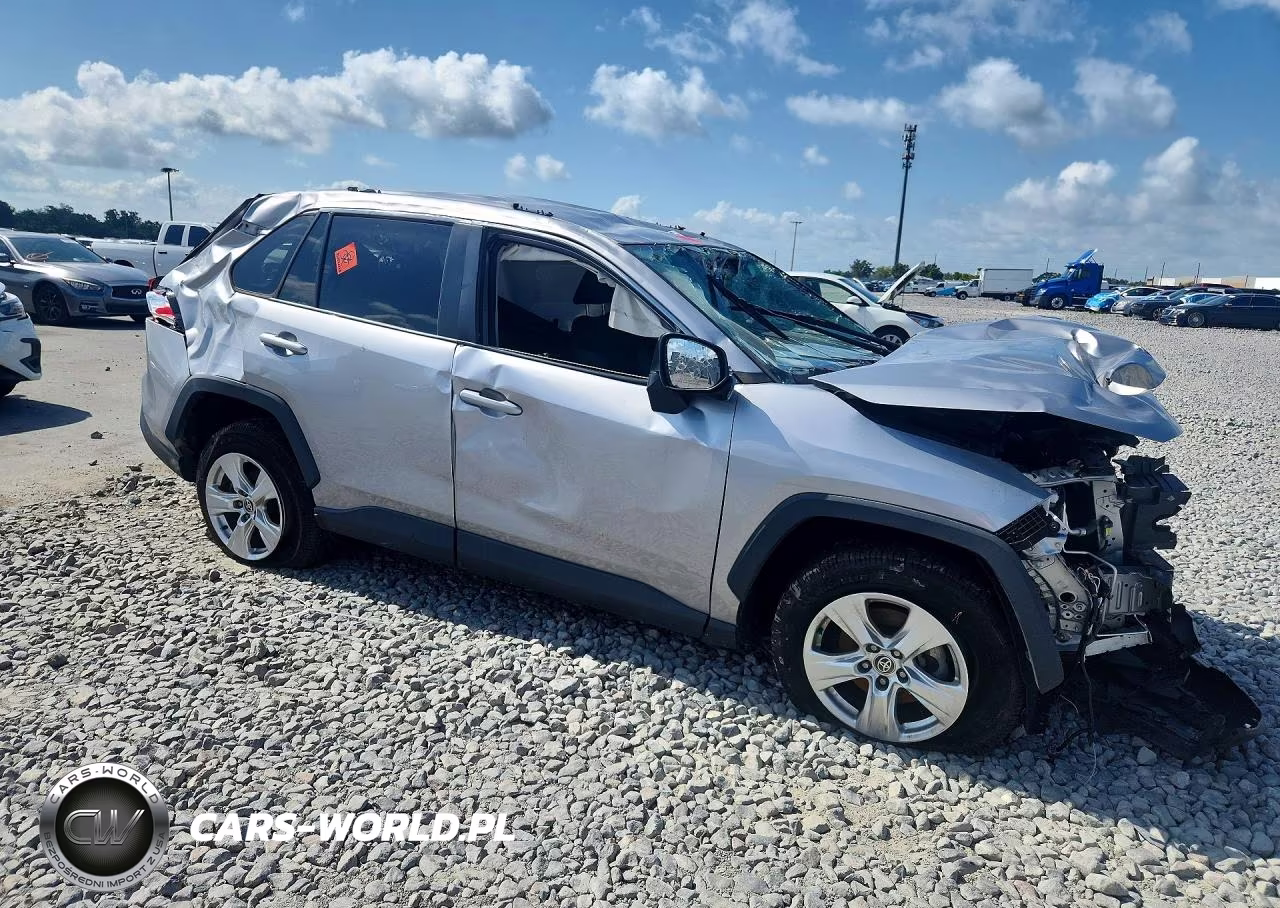 2021 Toyota Rav4 Xle VIN:2T3W1RFV2MC164366 - 4