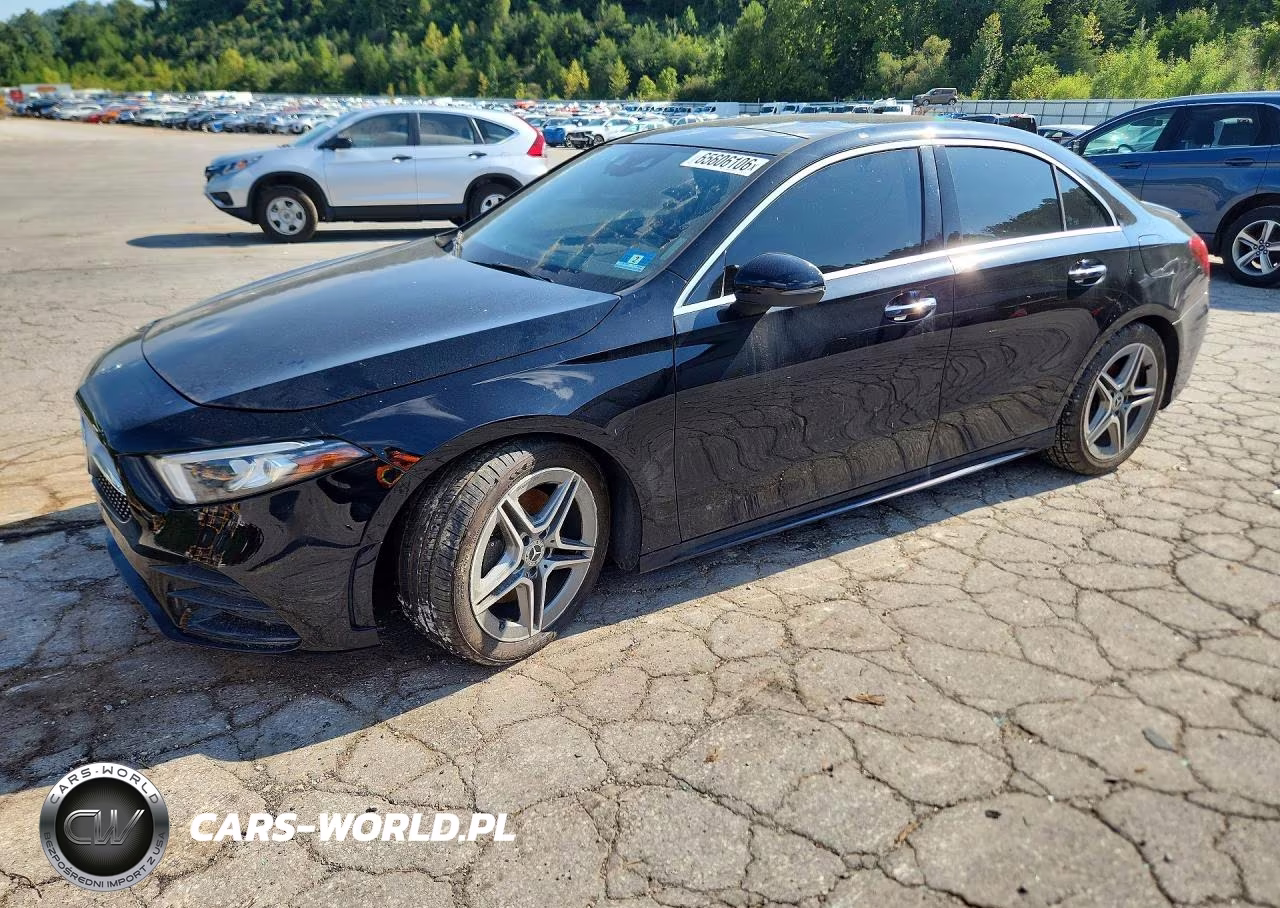 2019 Mercedes-Benz A 220 4Matic – zdjęcie 1 z 12