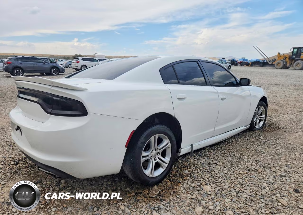 2016 Dodge Charger Se VIN:2C3CDXBGXGH267337 - 3