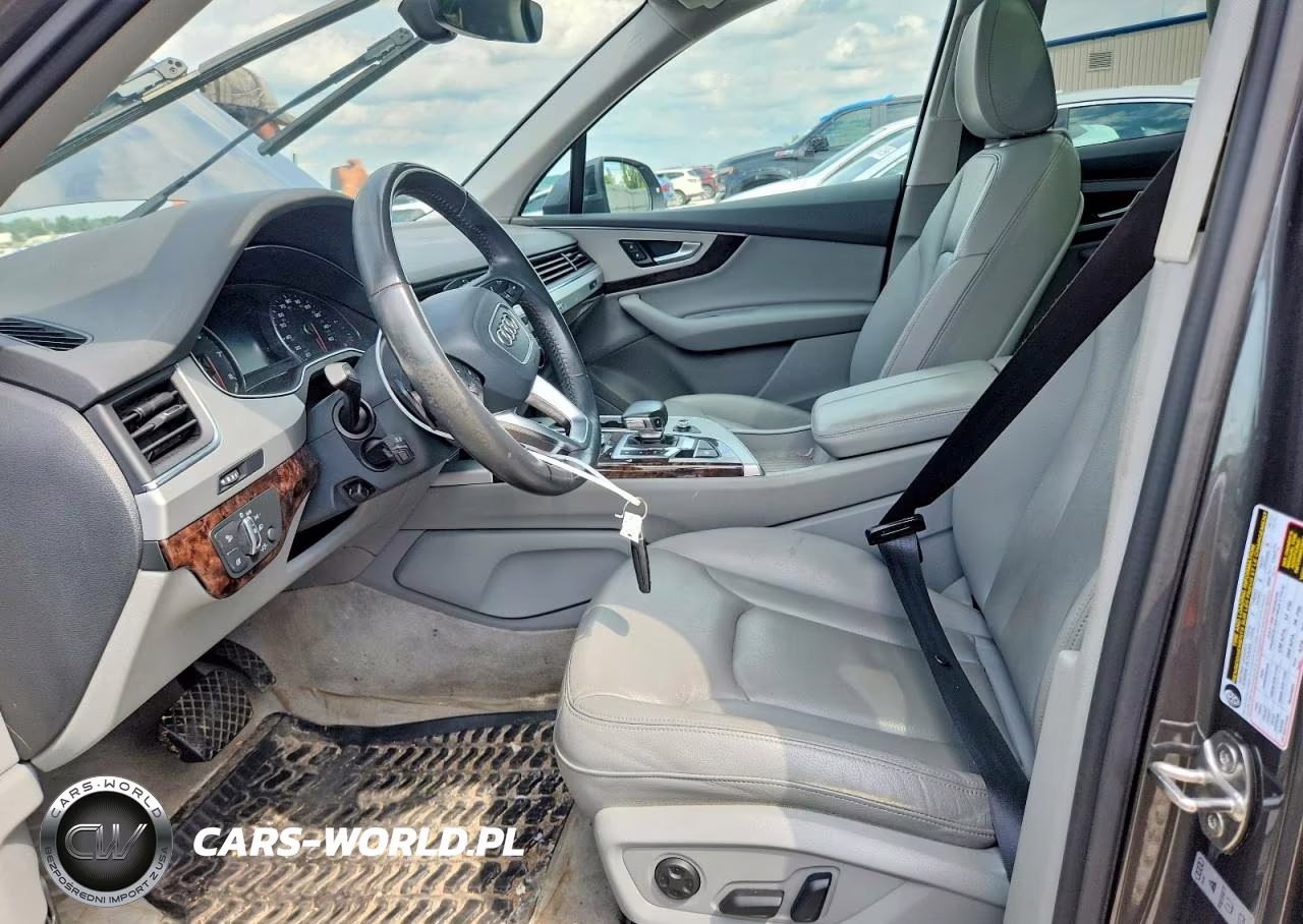 2019 Audi Q7 Premium VIN:WA1AHAF71KD017063 - 7