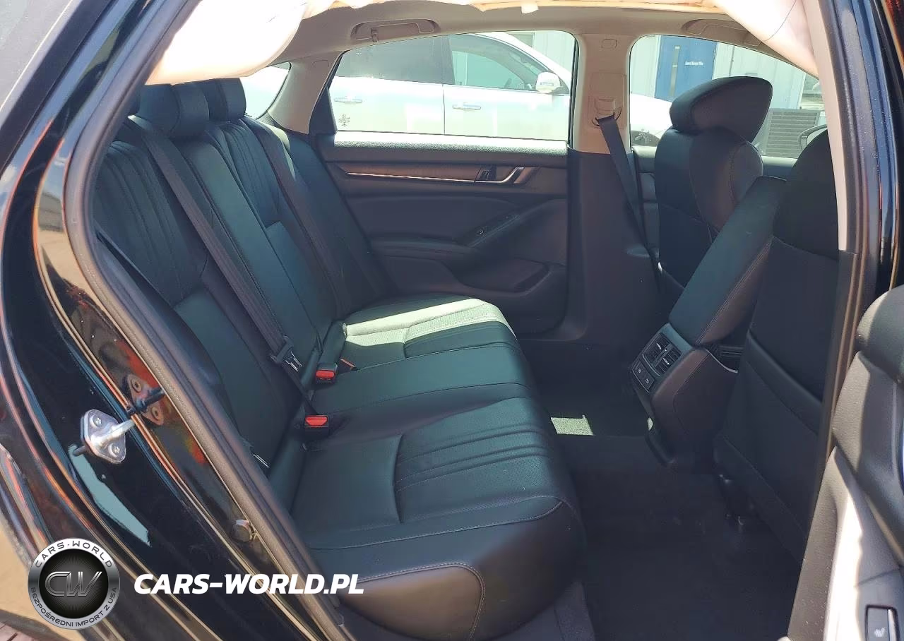 2022 Honda Accord Touring VIN:1HGCV2F90NA015486 - 10