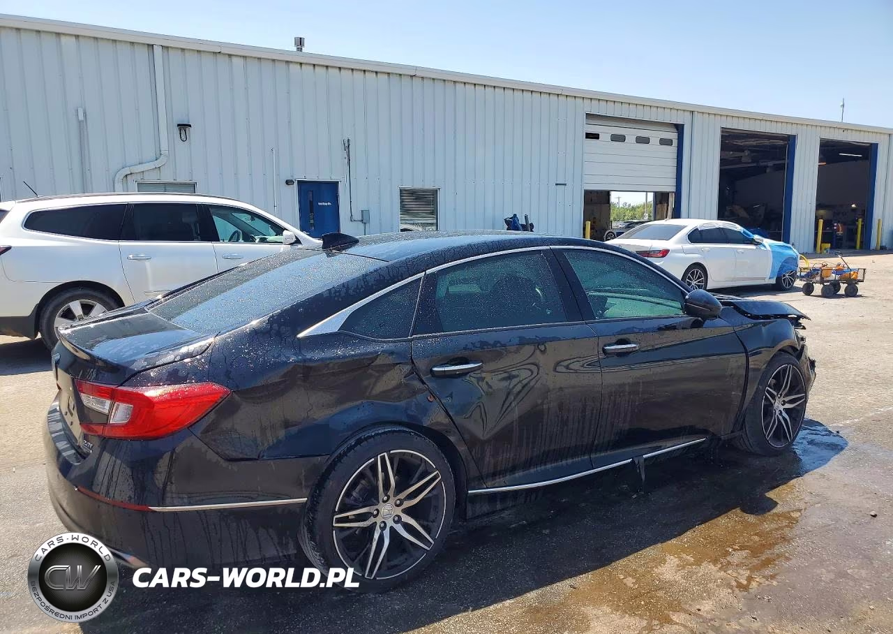 2022 Honda Accord Touring VIN:1HGCV2F90NA015486 - 3