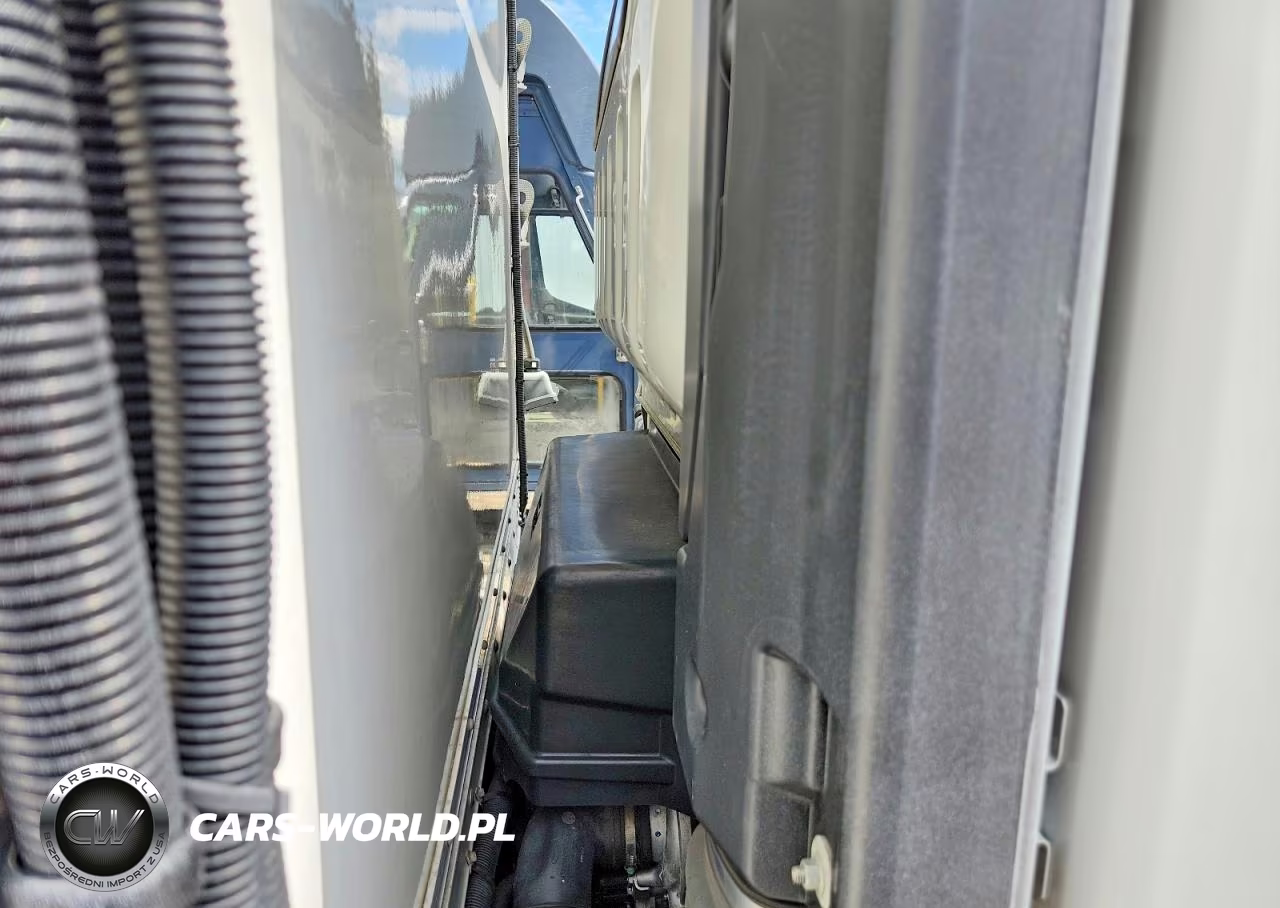 2022 Isuzu Nqr Refrigerated Box Truck VIN:JALE5W161N7900562 - 10
