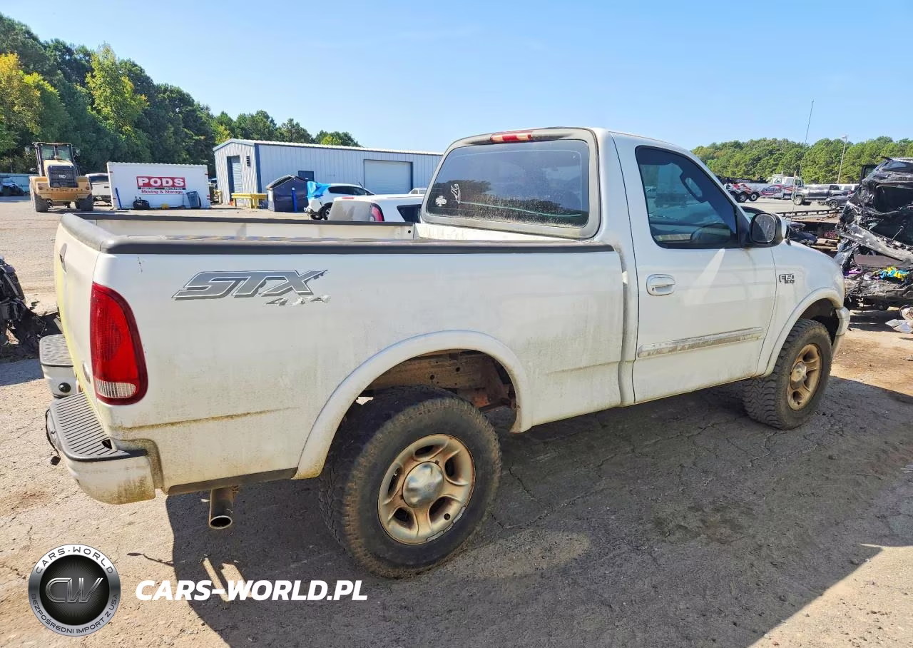 2003 Ford F150 VIN:2FTRF18233CA82773 - 3