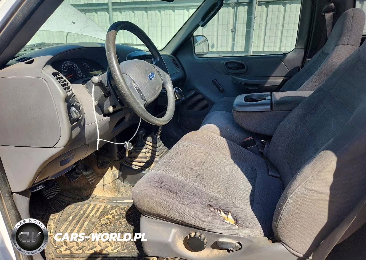 2003 Ford F150 VIN:2FTRF18233CA82773 - 7