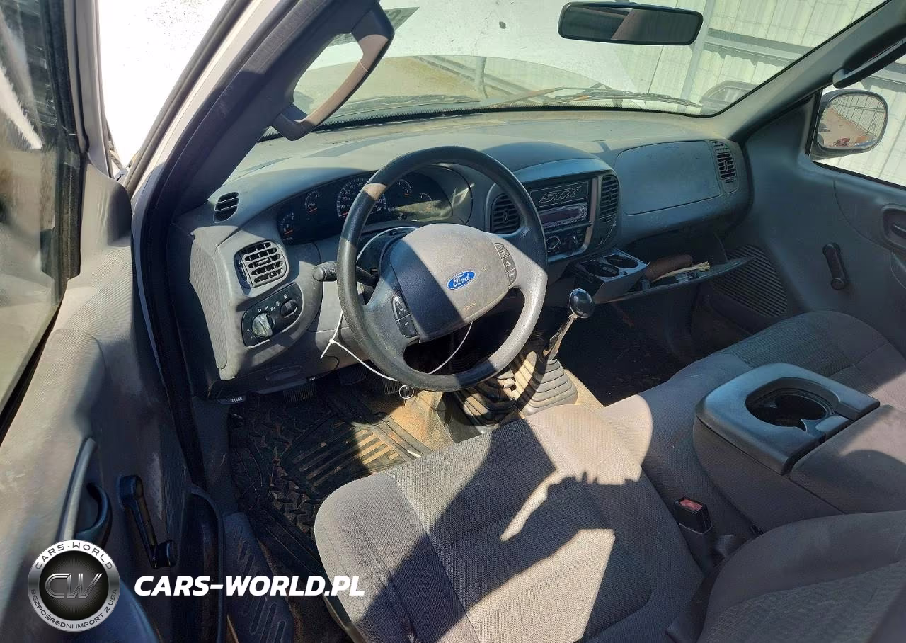 2003 Ford F150 VIN:2FTRF18233CA82773 - 8
