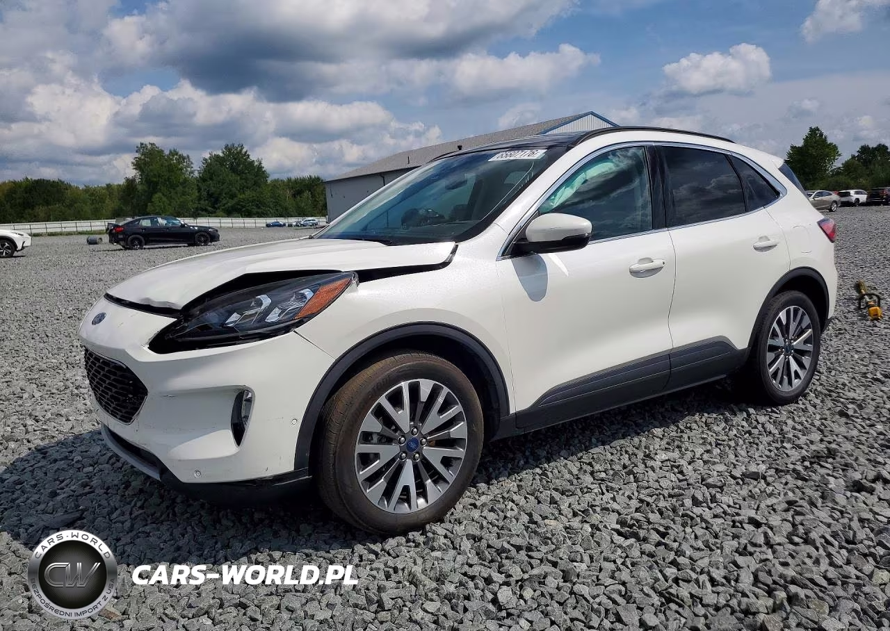 2020 Ford Escape Titanium – zdjęcie 1 z 13