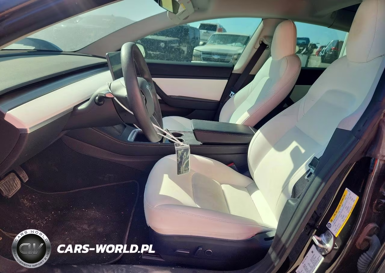 2019 Tesla Model 3 VIN:5YJ3E1EA7KF397877 - 7