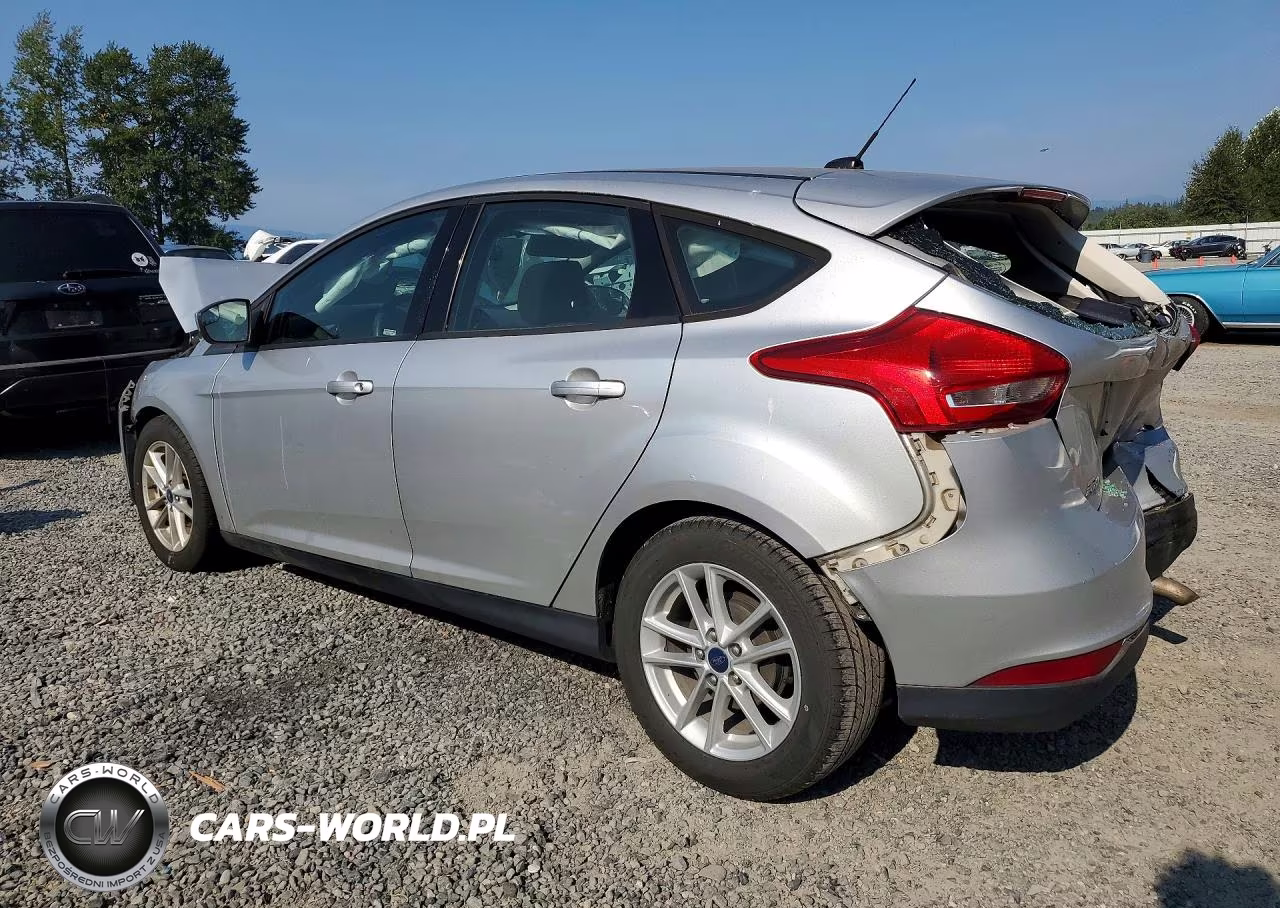 2018 Ford Focus Se VIN:1FADP3K22JL323162 - 2