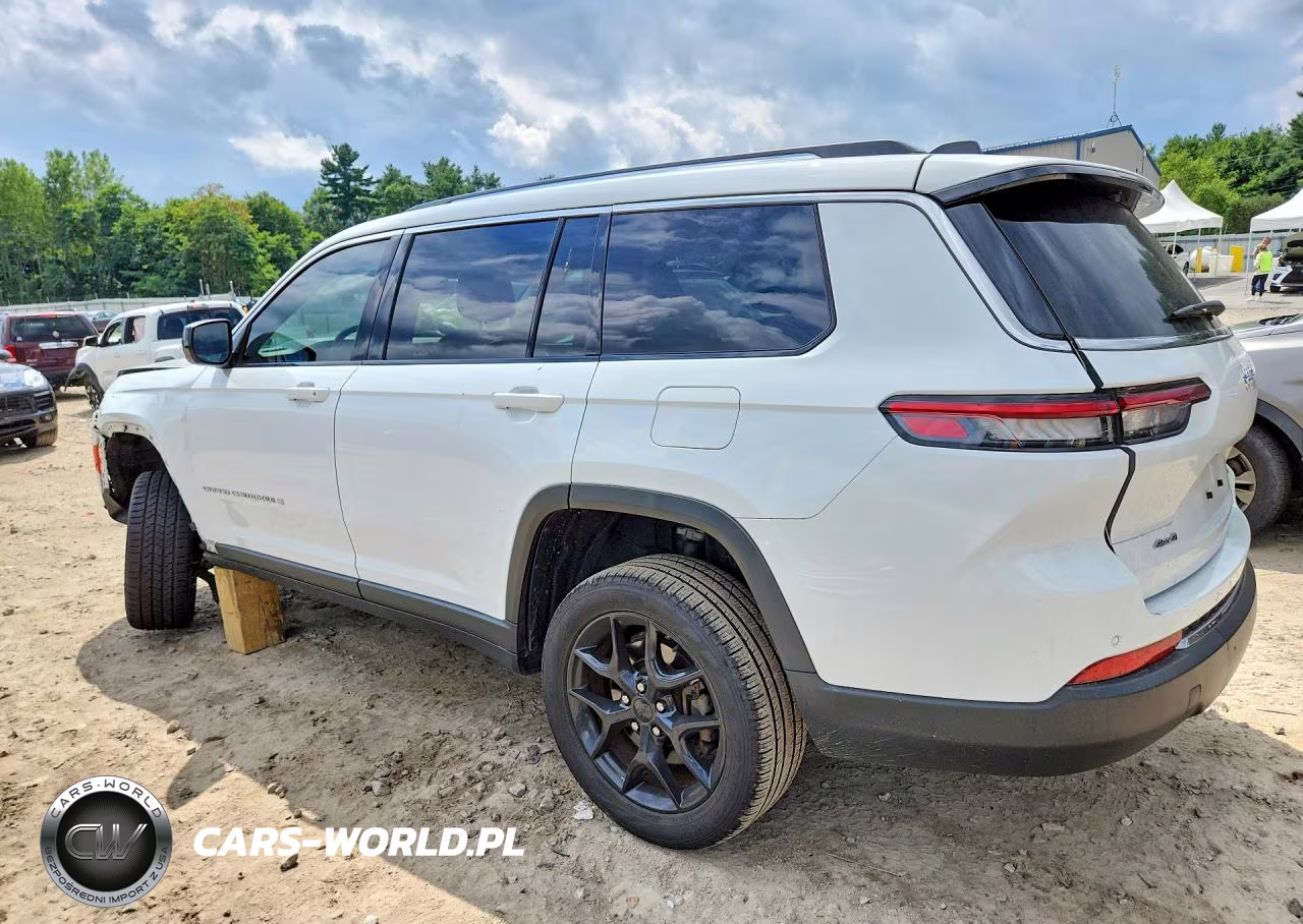2023 Jeep Grand Cherokee L Laredo VIN:1C4RJKAG0P8781822 - 2