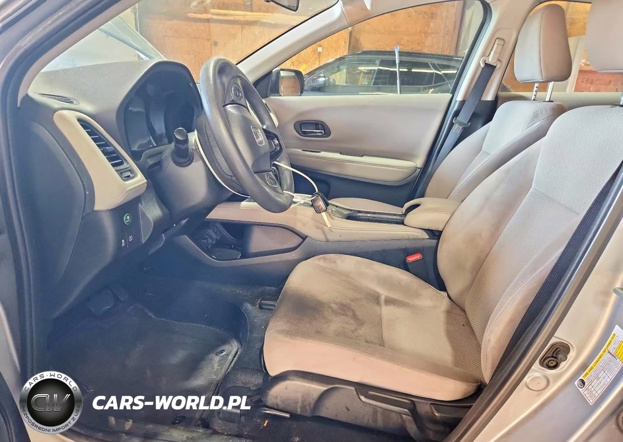 2017 Honda Hr-V Lx VIN:3CZRU6H36HG709093 - 7