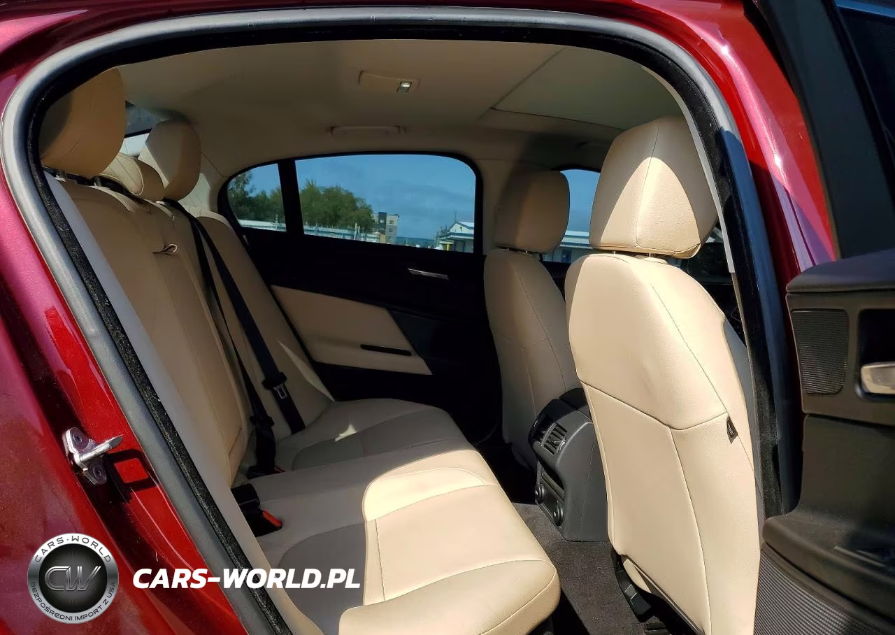 2017 Jaguar Xe Premium VIN:SAJAJ4BV8HA964211 - 10