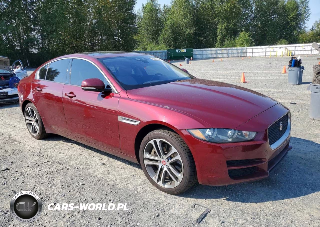2017 Jaguar Xe Premium VIN:SAJAJ4BV8HA964211 - 4