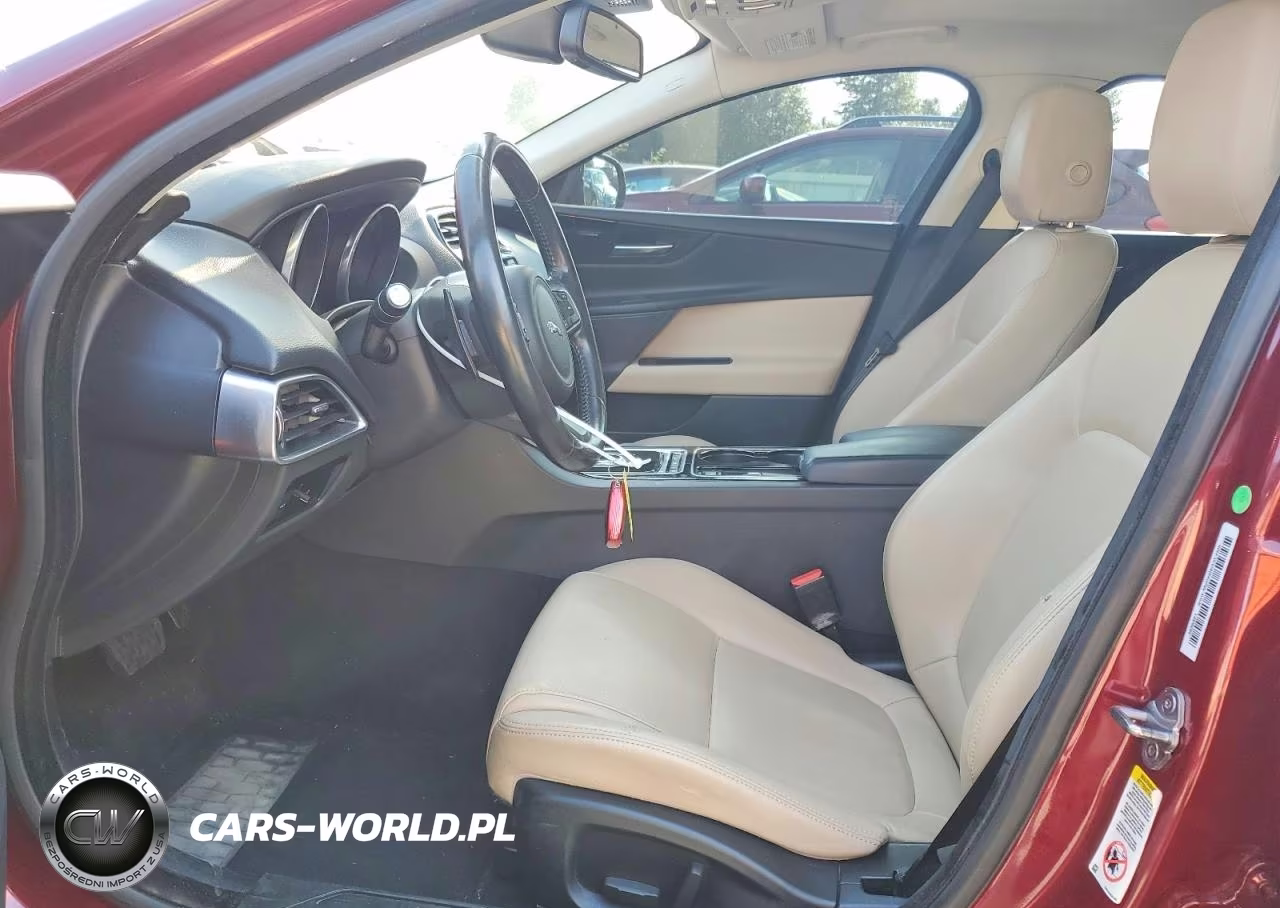 2017 Jaguar Xe Premium VIN:SAJAJ4BV8HA964211 - 7