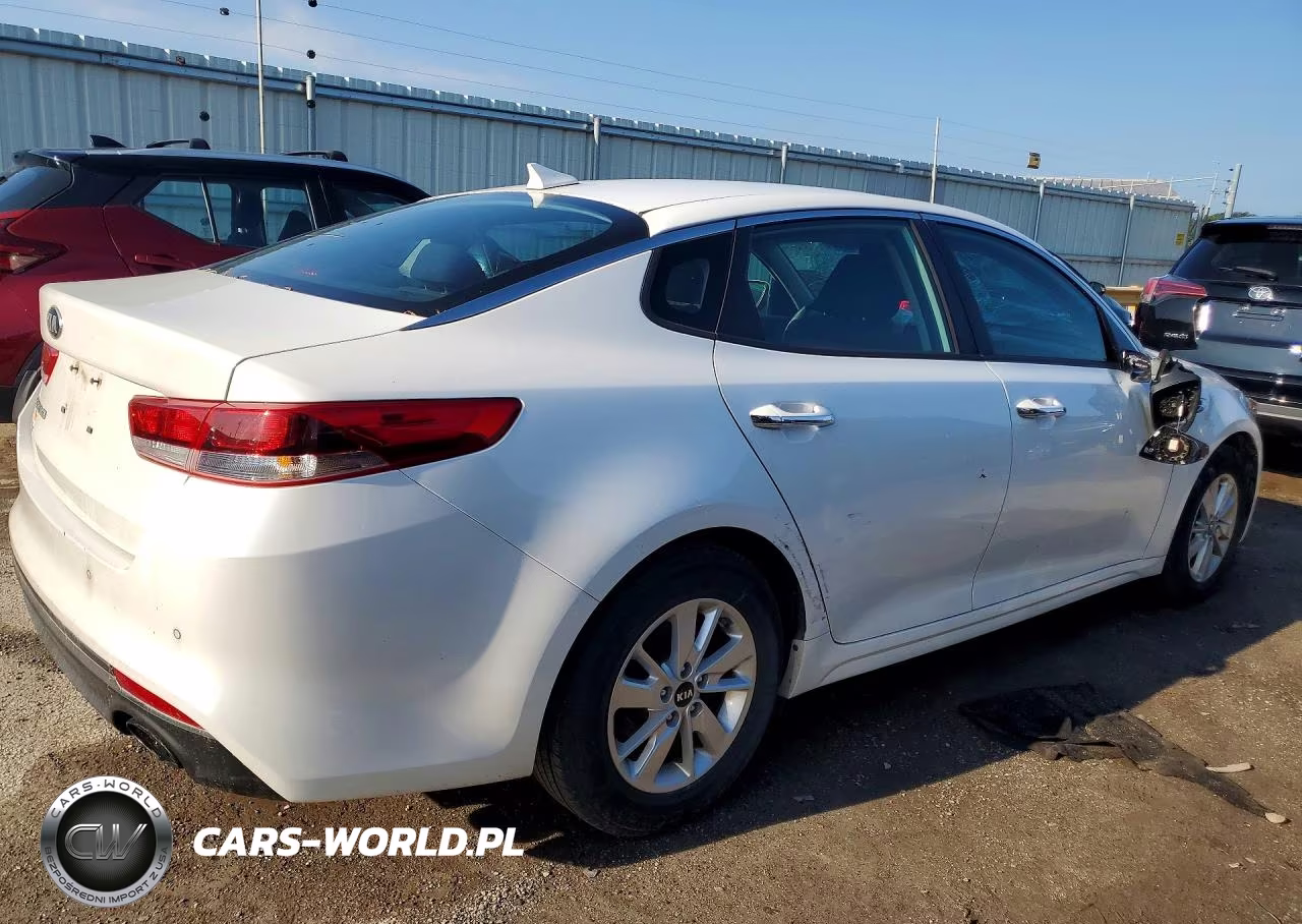 2018 Kia Optima Lx VIN:KNAGT4L30J5205905 - 3