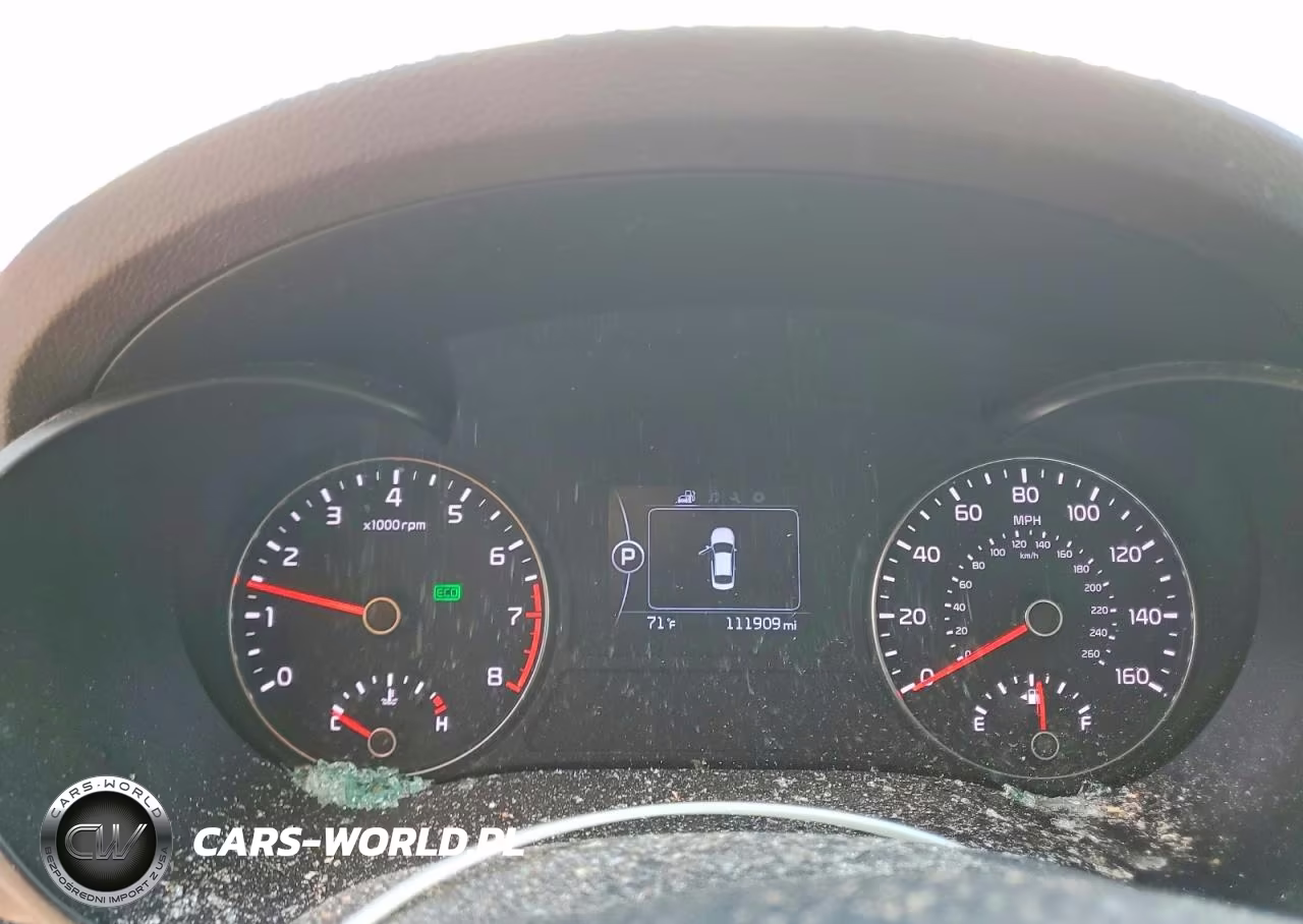 2018 Kia Optima Lx VIN:KNAGT4L30J5205905 - 9