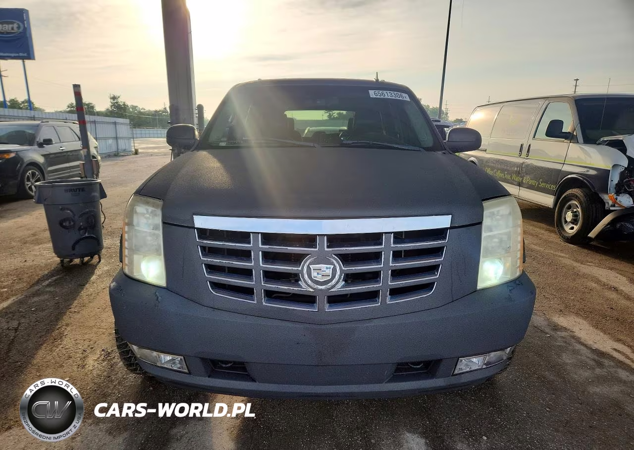 2008 Cadillac Escalade Luxury VIN:1GYFK63878R152772 - 5