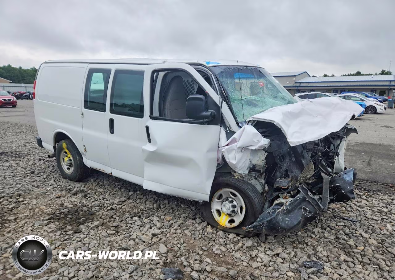 2017 Chevrolet Express G2500 VIN:1GCWGAFF7H1192093 - 4