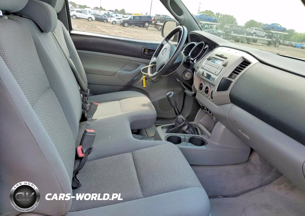 2010 Toyota Tacoma Base VIN:5TEPX4EN1AZ748585 - 10