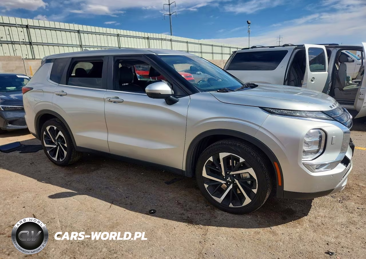 2023 Mitsubishi Outlander Se VIN:JA4J4UA86PZ039387 - 4