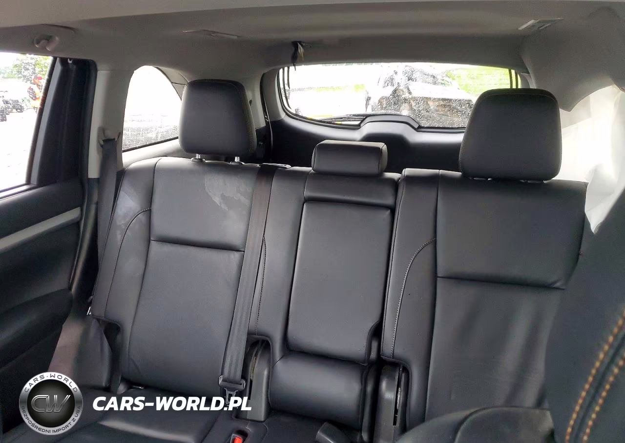 2019 Toyota Highlander Xle VIN:5TDJZRFH2KS612373 - 10