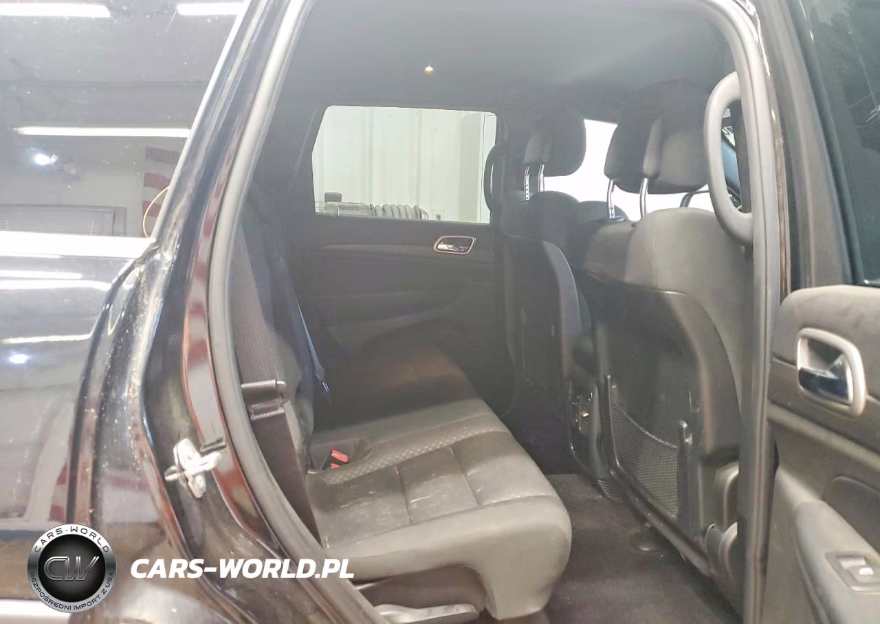 2018 Jeep Grand Cherokee Laredo VIN:1C4RJFAG4JC296840 - 11