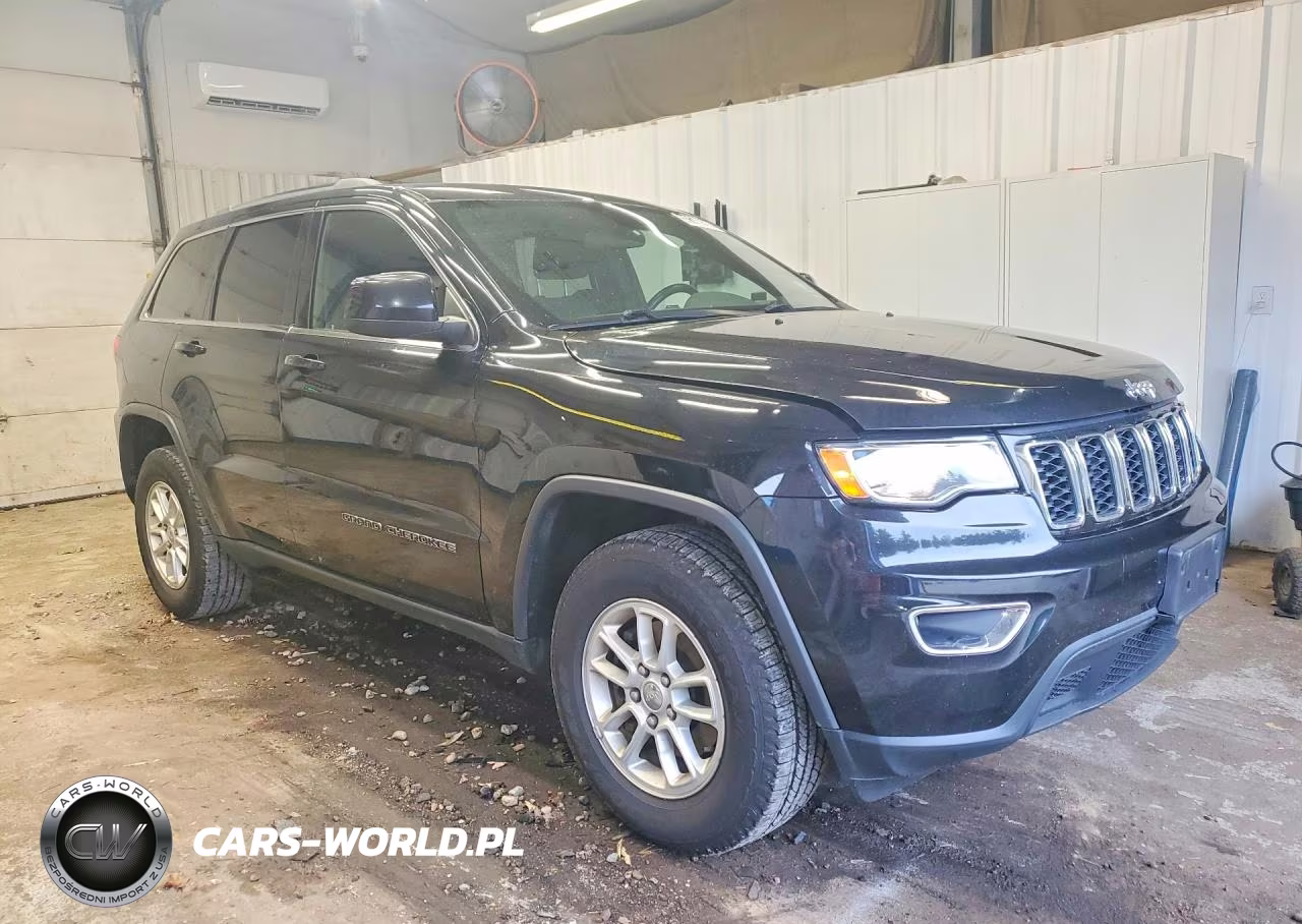 2018 Jeep Grand Cherokee Laredo VIN:1C4RJFAG4JC296840 - 4