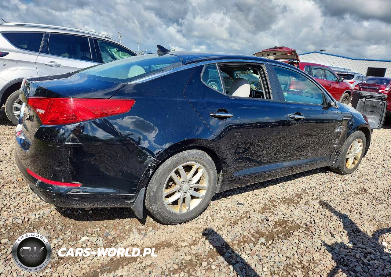 2013 Kia Optima Lx VIN:5XXGM4A76DG189621 - 3