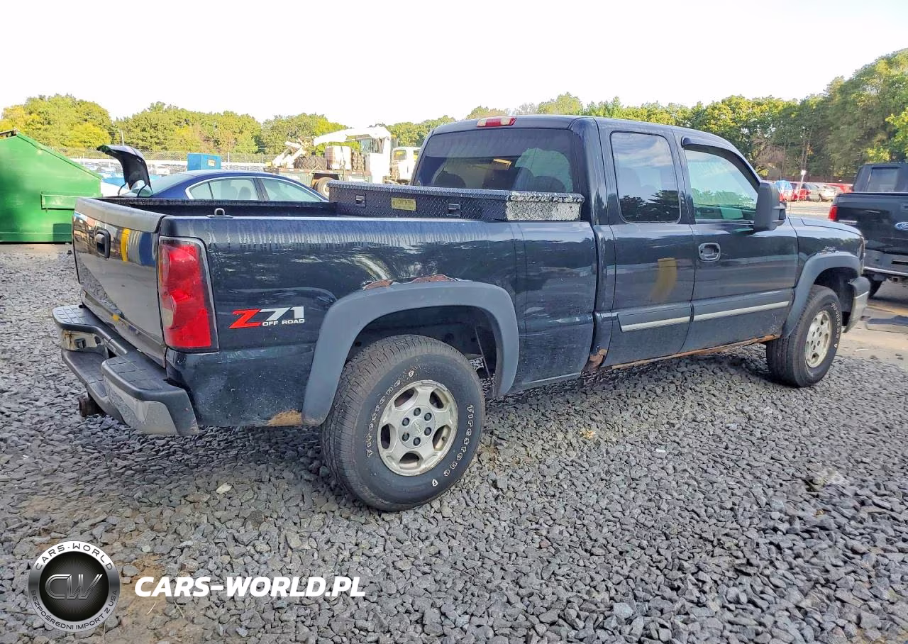 2004 Chevrolet Silverado K1500 VIN:2GCEK19T741256472 - 3