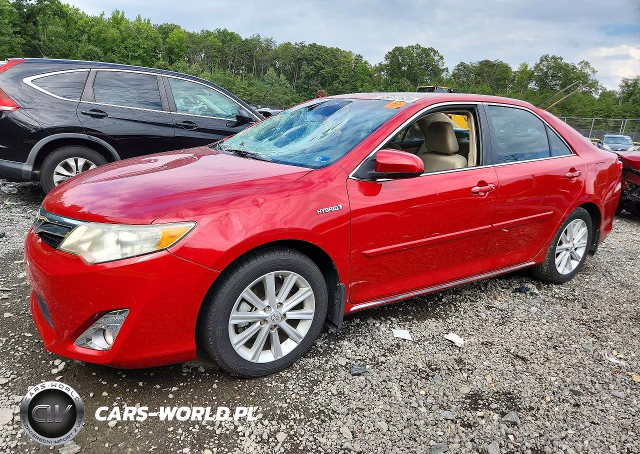 2014 Toyota Camry Hybrid Xle – zdjęcie 1 z 12