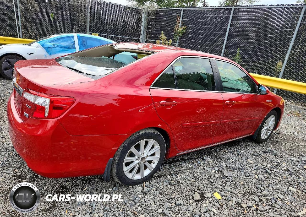 2014 Toyota Camry Hybrid Xle VIN:4T1BD1FK8EU119129 - 3