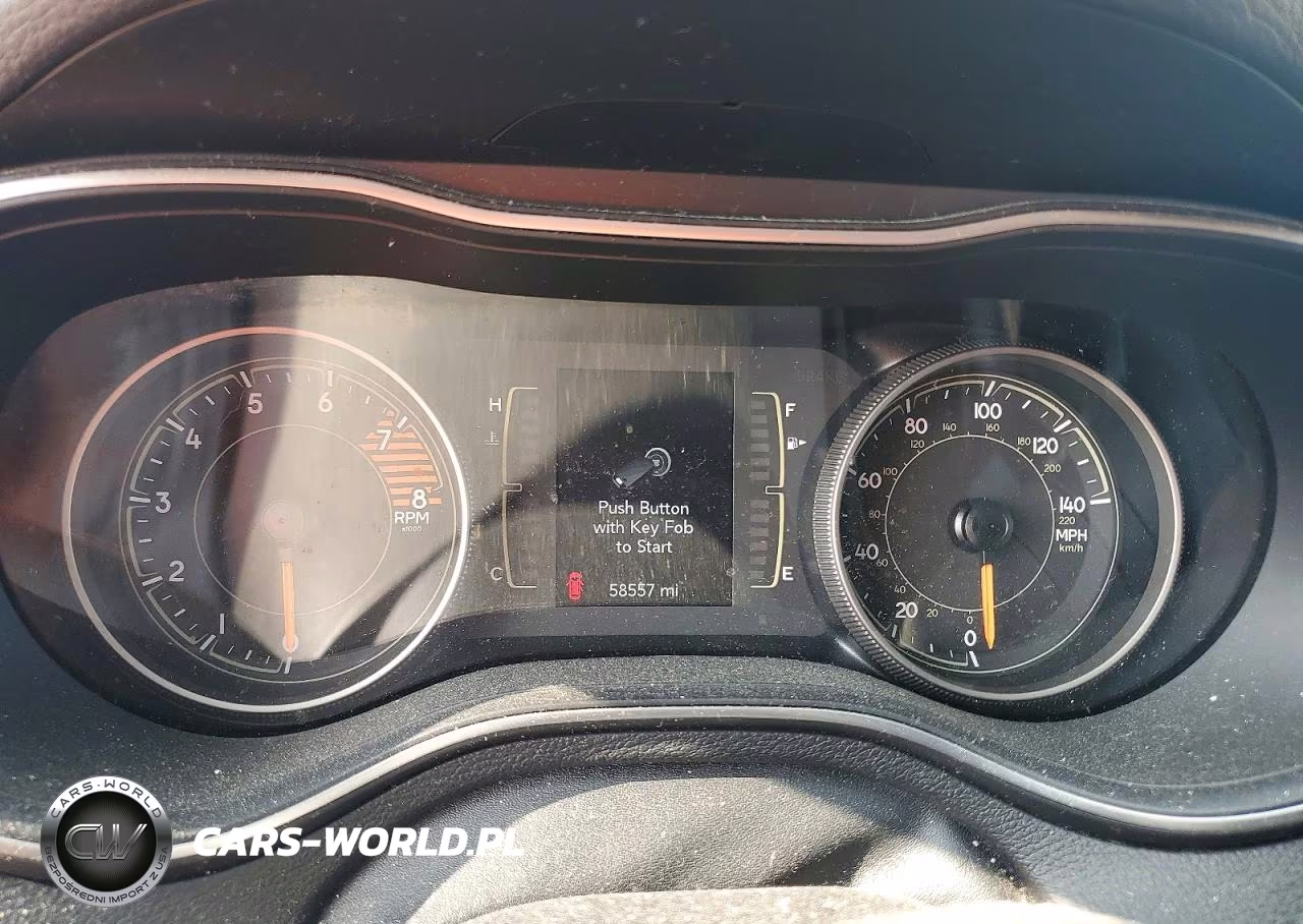 2019 Jeep Cherokee Latitude Plus VIN:1C4PJMLX1KD389965 - 9