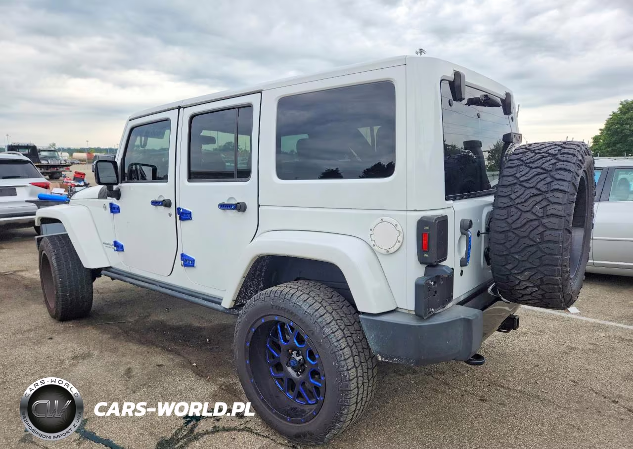 2015 Jeep Wrangler Unlimited Sahara VIN:1C4BJWEGXFL689082 - 2