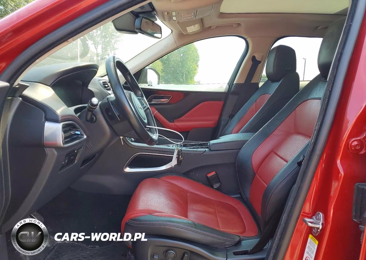 2017 Jaguar F-Pace R - Sport VIN:SADCL2BV5HA894709 - 7