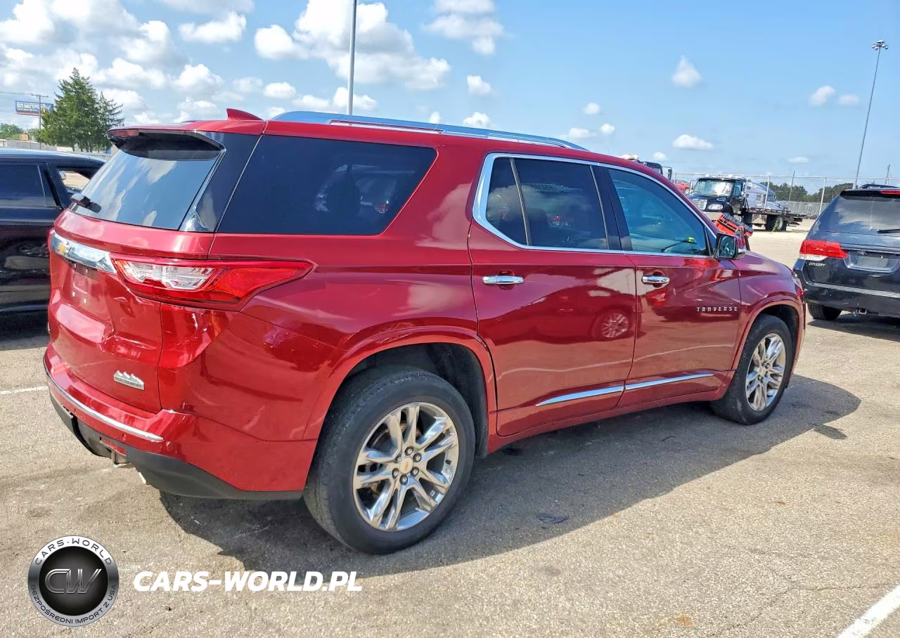 2020 Chevrolet Traverse High Country VIN:1GNEVNKW0LJ315327 - 3