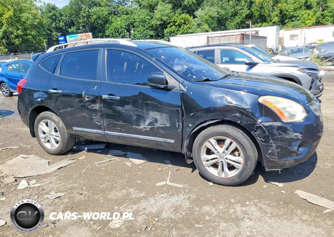 2013 Nissan Rogue S VIN:JN8AS5MV8DW602976 - 4
