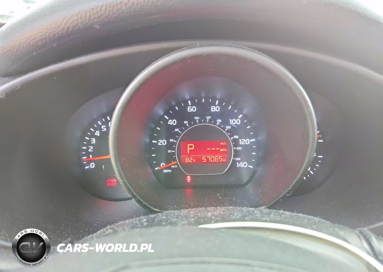 2016 Kia Soul + VIN:KNDJP3A57G7299922 - 9