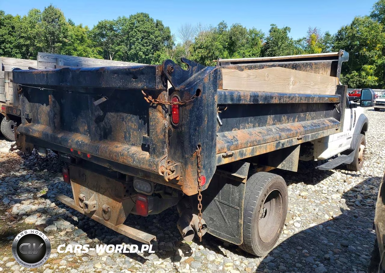 2019 Ford F550 Super Duty Dump Truck VIN:1FDUF5GT7KEE68869 - 3