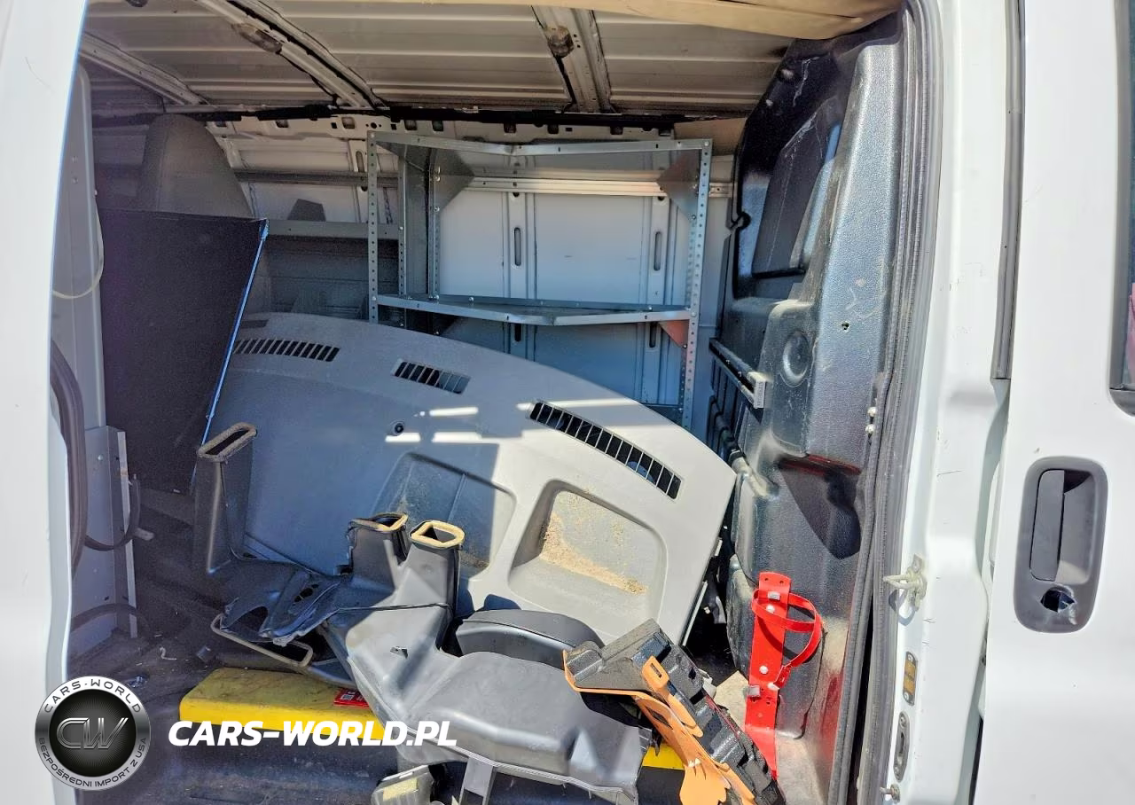 2023 Chevrolet Express G2500 VIN:1GCWGAFP1P1146458 - 11