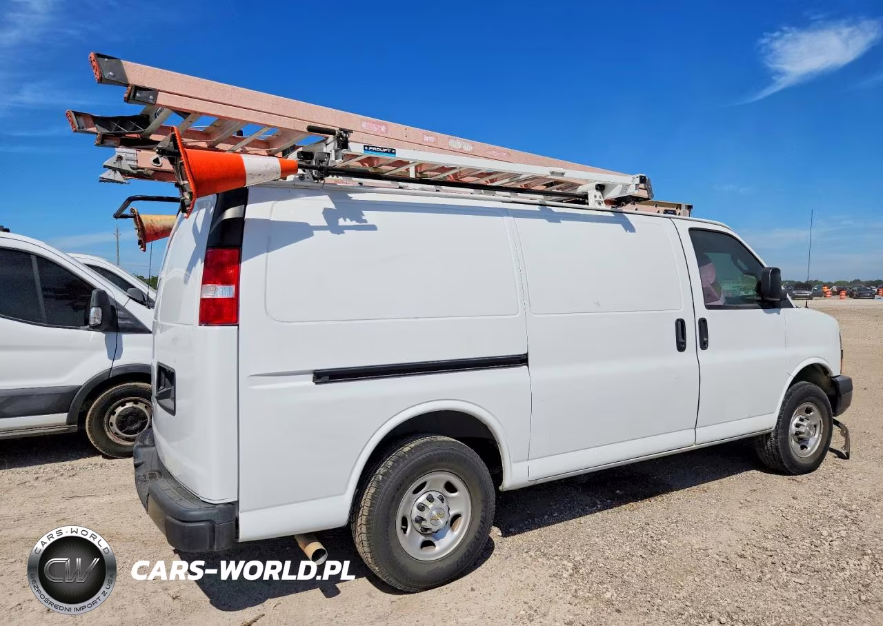 2023 Chevrolet Express G2500 VIN:1GCWGAFP1P1146458 - 3