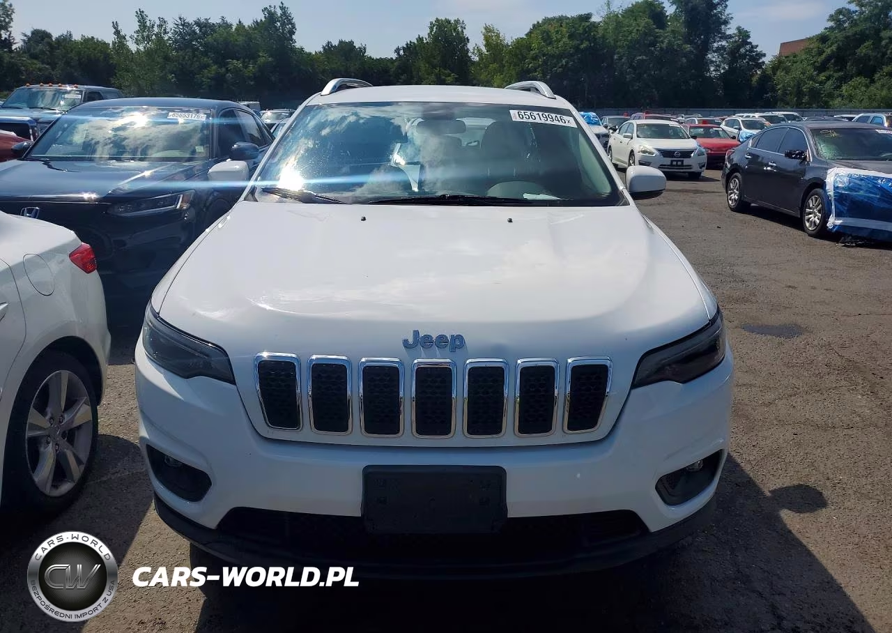 2020 Jeep Cherokee Latitude Plus VIN:1C4PJMLB6LD591352 - 5